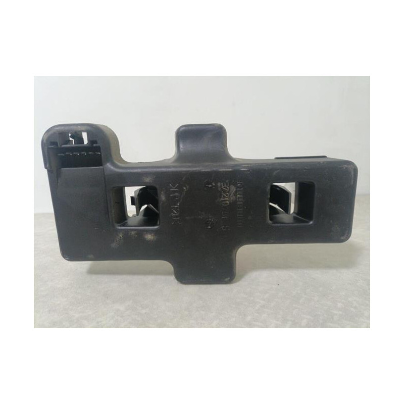 Platine feu arriere gauche FIAT 1.6 I 105 16V d’occasion