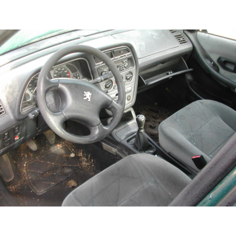 Platine feu arriere gauche PEUGEOT 306 PHASE 2 d’occasion
