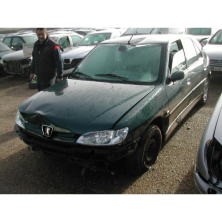 Platine feu arriere gauche PEUGEOT 306 PHASE 2 d’occasion