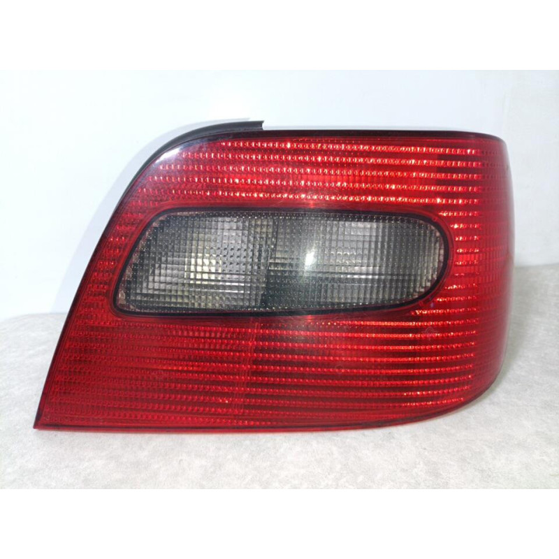 Feu arriere principal droit (feux) CITROEN XSARA PHASE 1 COUPE d’occasion