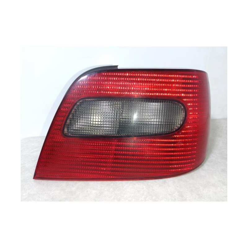 Feu arriere principal droit (feux) CITROEN XSARA PHASE 1 COUPE d’occasion