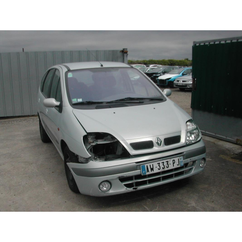 Platine feu arriere droit RENAULT SCENIC 1 PHASE 2 d’occasion