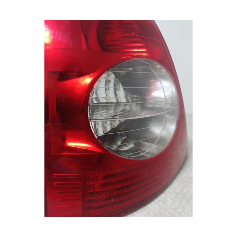 Feu arriere principal gauche (feux) RENAULT CLIO 2 PHASE 2 d’occasion