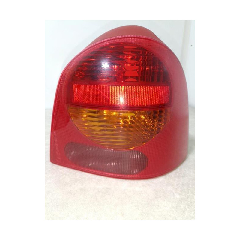 Feu arriere principal droit (feux) RENAULT TWINGO 1 PHASE 3 d’occasion