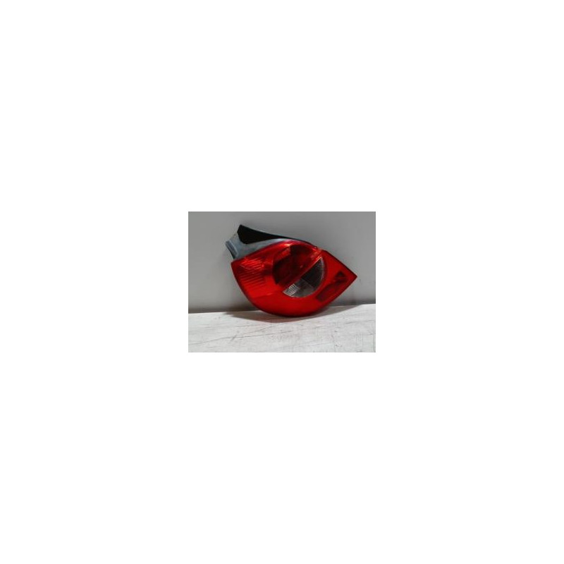 Feu arriere principal gauche (feux) RENAULT CLIO 3 PHASE 1 d’occasion