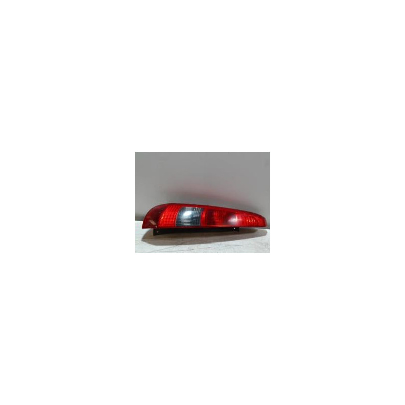 Feu arriere principal gauche (feux) FORD FIESTA 5 PHASE 1 d’occasion