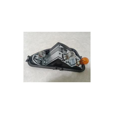 Platine feu arriere droit RENAULT CLIO 3 PHASE 1 d’occasion