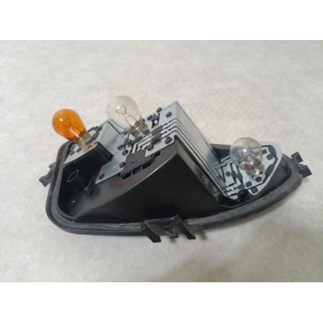Platine feu arriere droit RENAULT CLIO 3 PHASE 1 d’occasion