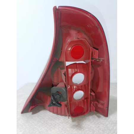 Feu arriere principal gauche (feux) RENAULT CLIO 2 PHASE 2 d’occasion