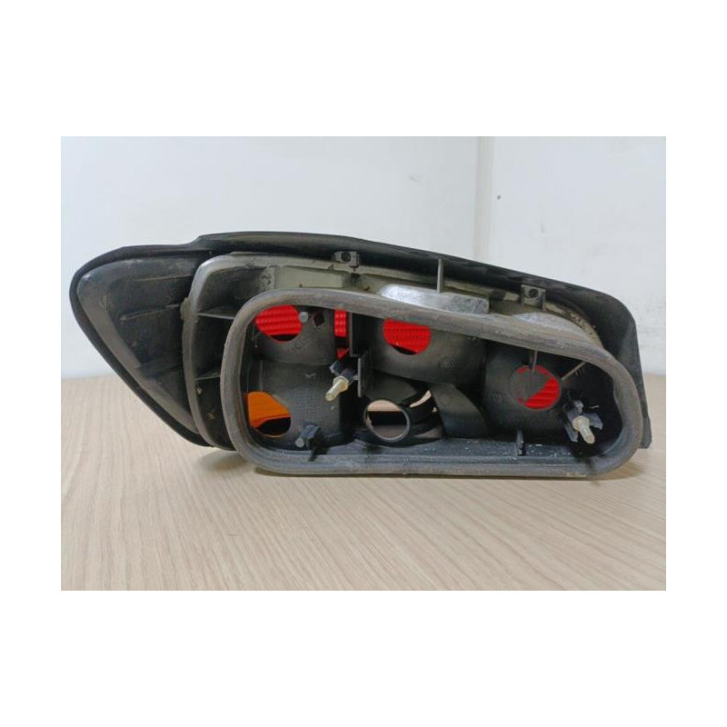 Feu arriere principal droit (feux) PEUGEOT 306 PHASE 1 d’occasion