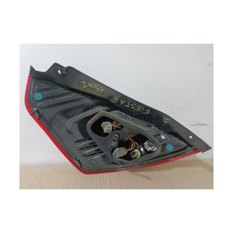 Feu arriere principal droit (feux) FORD FIESTA 6 PHASE 2 d’occasion