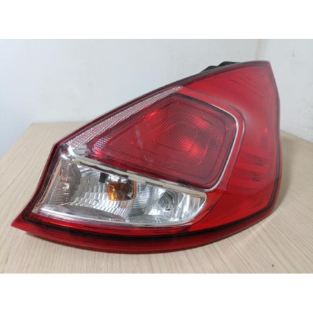 Feu arriere principal droit (feux) FORD FIESTA 6 PHASE 2 d’occasion