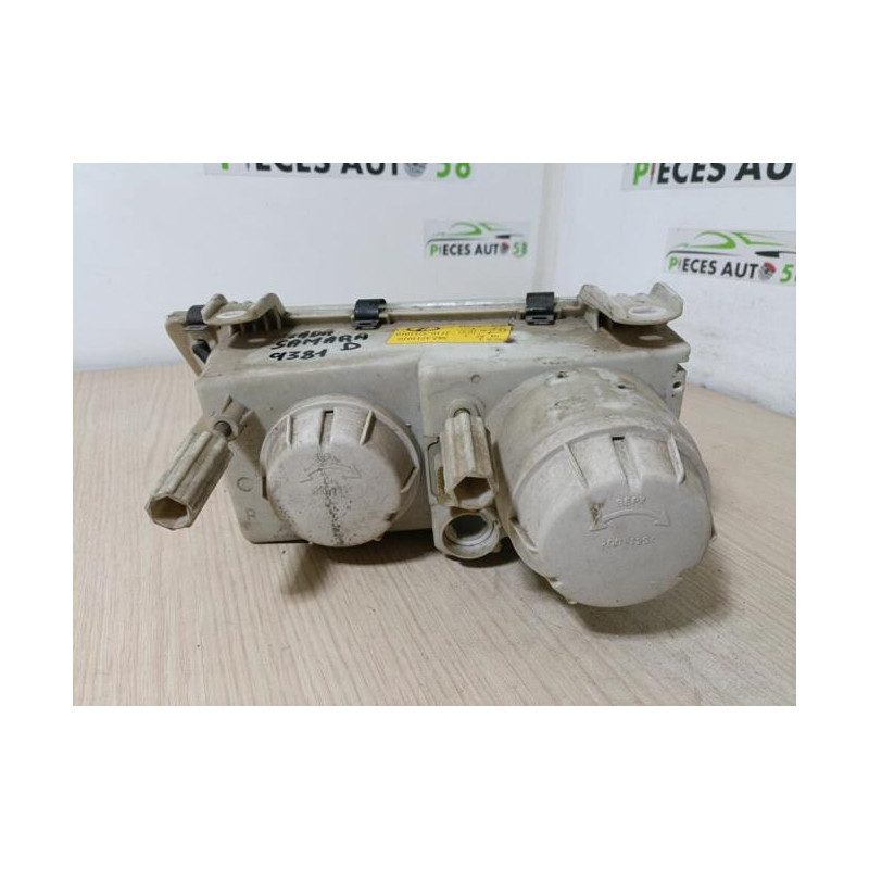 Optique avant principal droit (feux)(phare) LADA 111 BREAK d’occasion