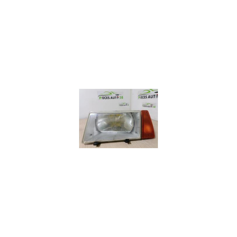 Optique avant principal gauche (feux)(phare) LADA SAMARA d’occasion