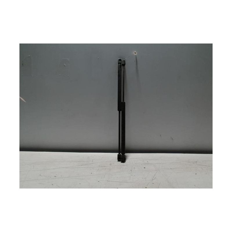 Verin de coffre RENAULT CLIO 1 PHASE 2 d’occasion