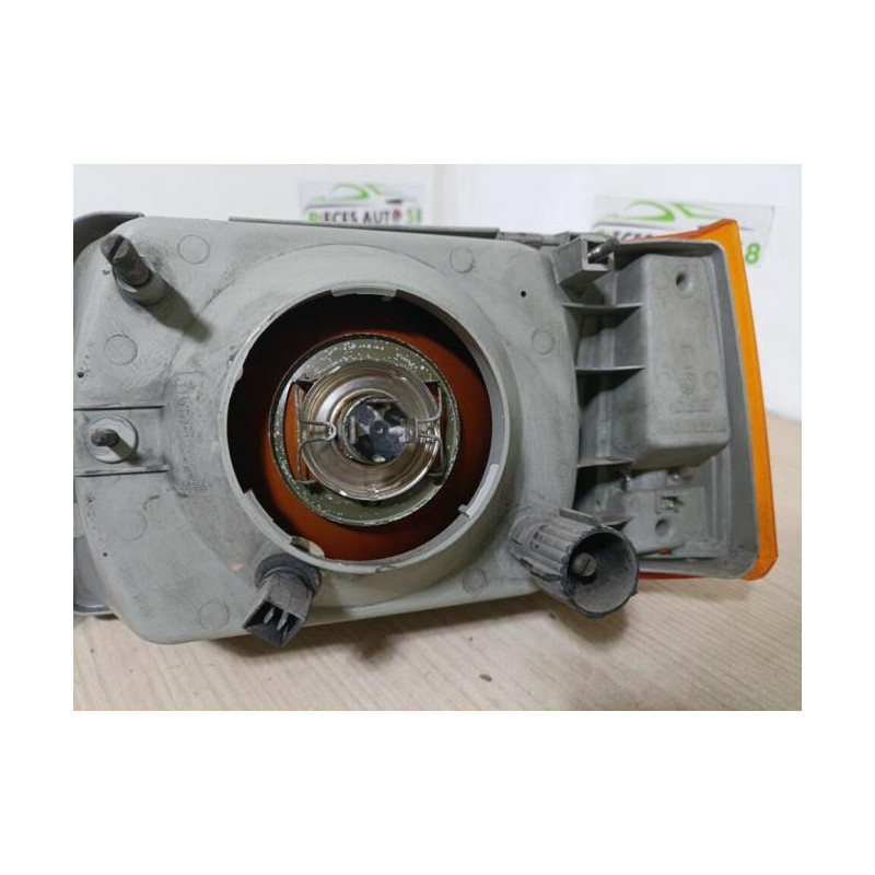 Optique avant principal droit (feux)(phare) SEAT  d’occasion