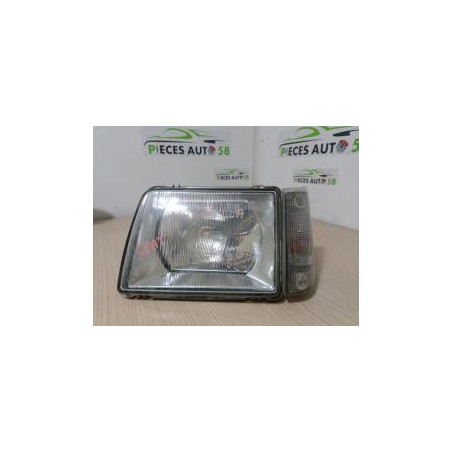 Optique avant principal gauche (feux)(phare) SEAT MARBELLA d’occasion