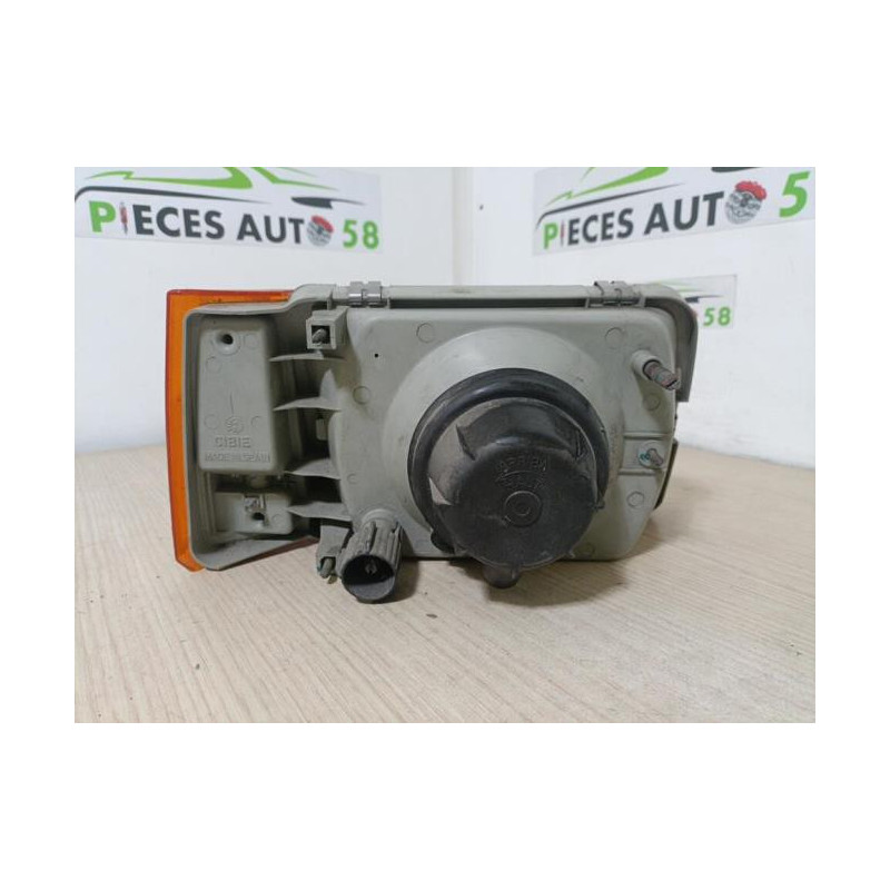 Optique avant principal gauche (feux)(phare) SEAT  d’occasion