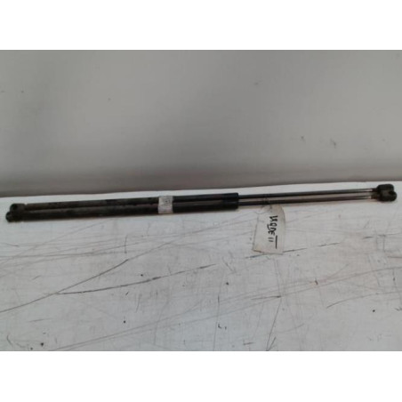 Verin de coffre OPEL KADETT D d’occasion
