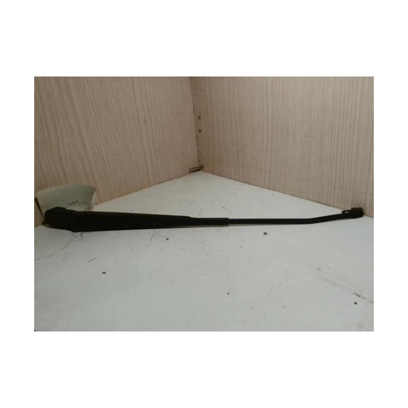 Bras essuie glace avant droit DACIA LOGAN 1 PHASE 1 d’occasion