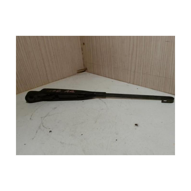 Bras essuie glace arriere PEUGEOT 106 PHASE 1 d’occasion
