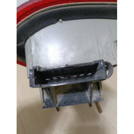 Feu arriere principal droit (feux) FORD 1.8 D 60 8V d’occasion