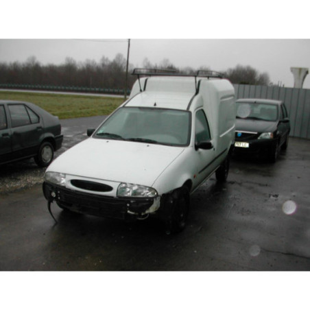Feu arriere principal droit (feux) FORD 1.8 D 60 8V d’occasion