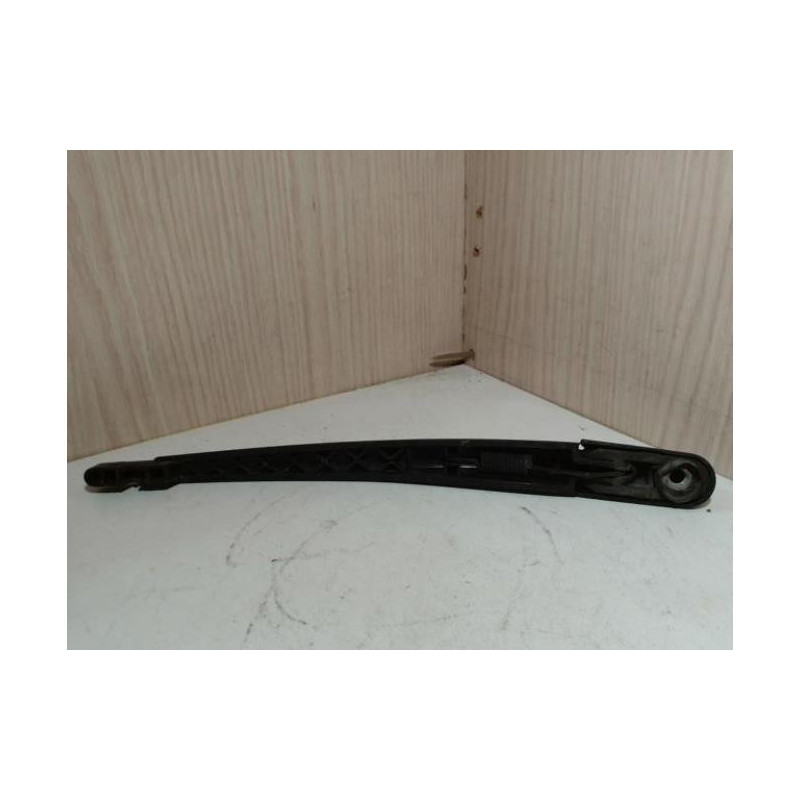 Bras essuie glace arriere OPEL ZAFIRA B PHASE 1 d’occasion