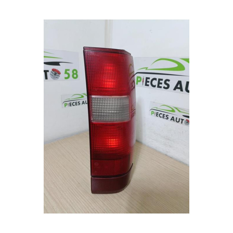 Feu arriere principal droit (feux) VOLVO 850 PHASE 2 BREAK d’occasion
