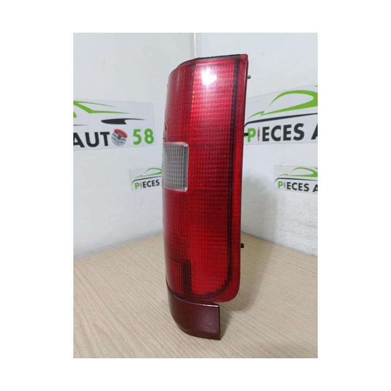 Feu arriere principal droit (feux) VOLVO 850 PHASE 2 BREAK d’occasion
