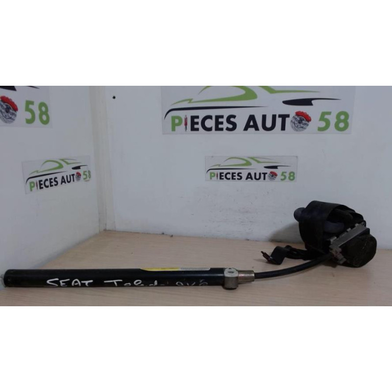 Attache ceinture avant gauche SEAT  d’occasion