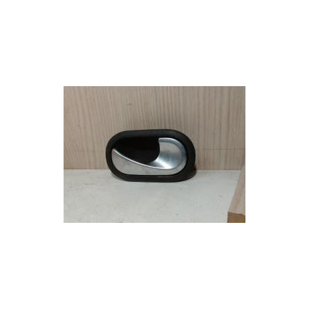 Poignee interieur avant droit RENAULT MEGANE 2 PHASE 1 d’occasion
