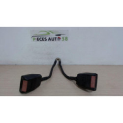 Attache ceinture avant gauche FORD FIESTA 3 PHASE 1 d’occasion