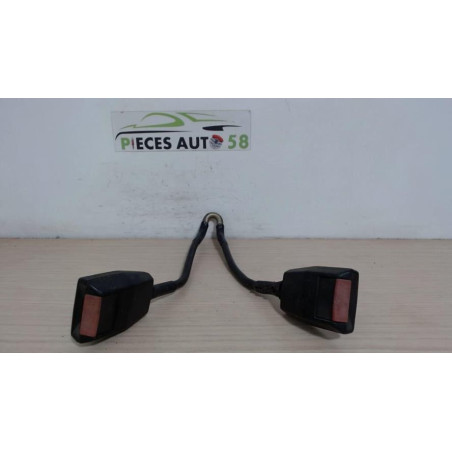 Attache ceinture avant gauche FORD FIESTA 3 PHASE 1 d’occasion