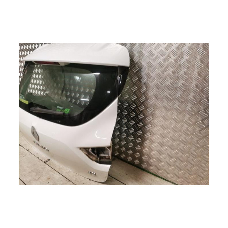 Malle/Hayon arriere RENAULT CLIO 4 PHASE 1 d’occasion