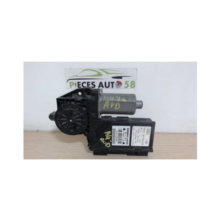 Moteur leve vitre avant droit AUDI A4 2 PHASE 1 d’occasion