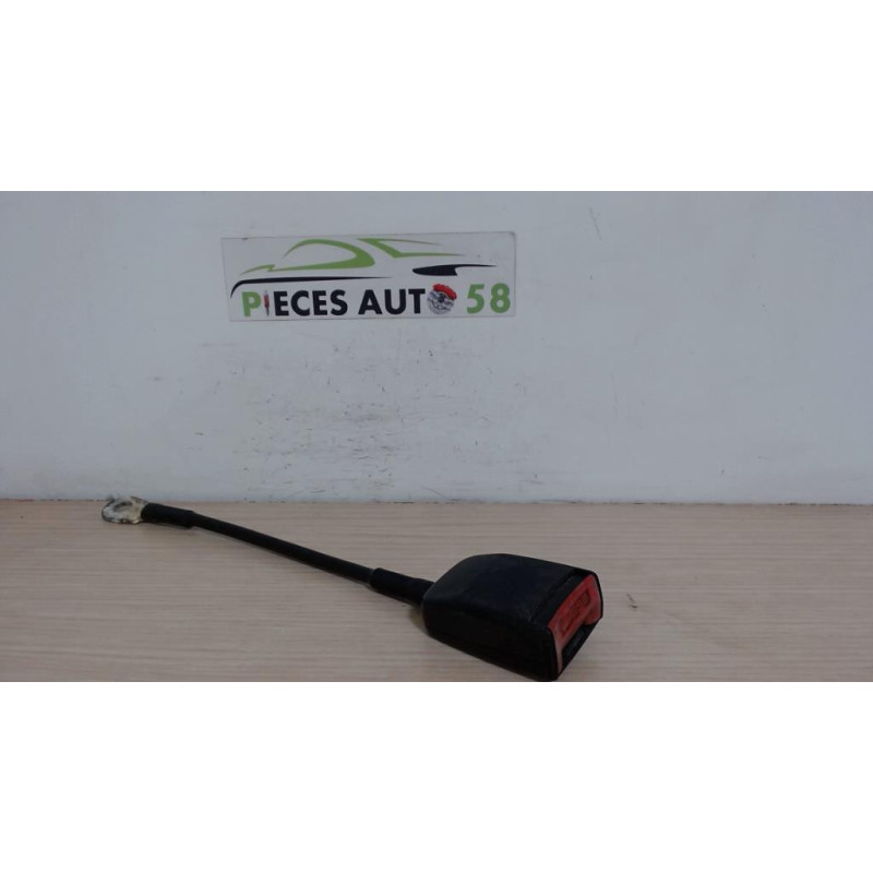 Attache ceinture avant droit CITROEN C15 d’occasion