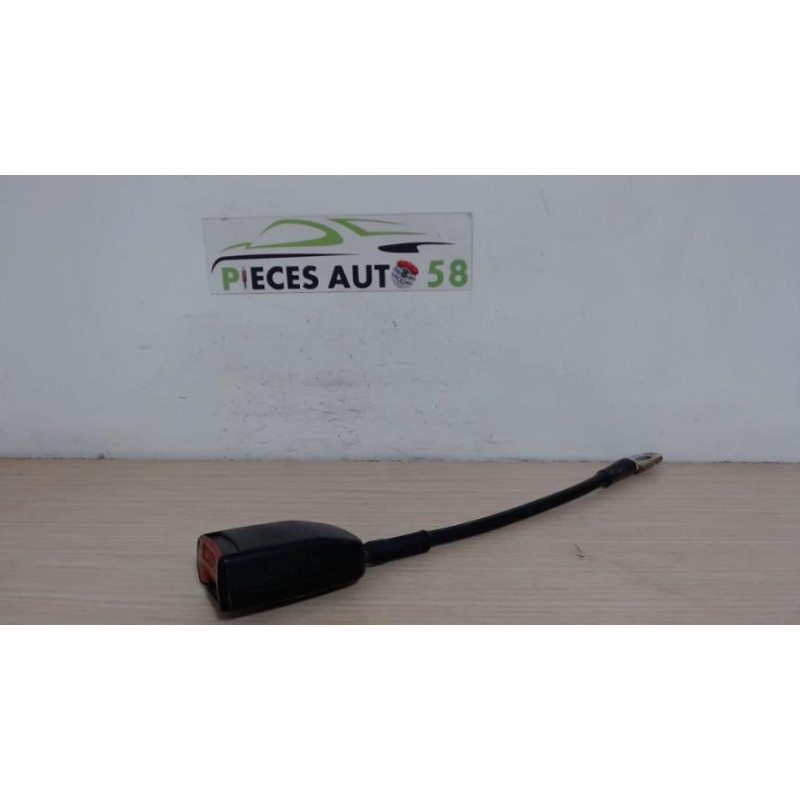 Attache ceinture avant droit CITROEN C15 d’occasion