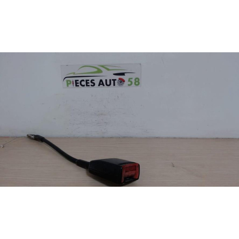 Attache ceinture avant gauche CITROEN C15 d’occasion
