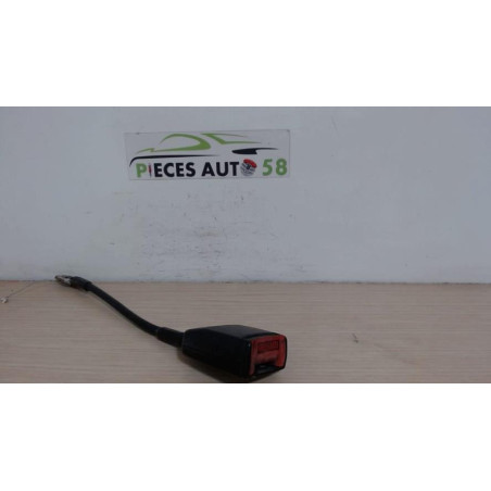 Attache ceinture avant gauche CITROEN C15 d’occasion