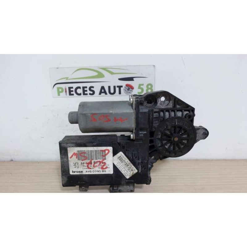 Moteur leve vitre avant gauche PEUGEOT 307 PHASE 1 BREAK d’occasion