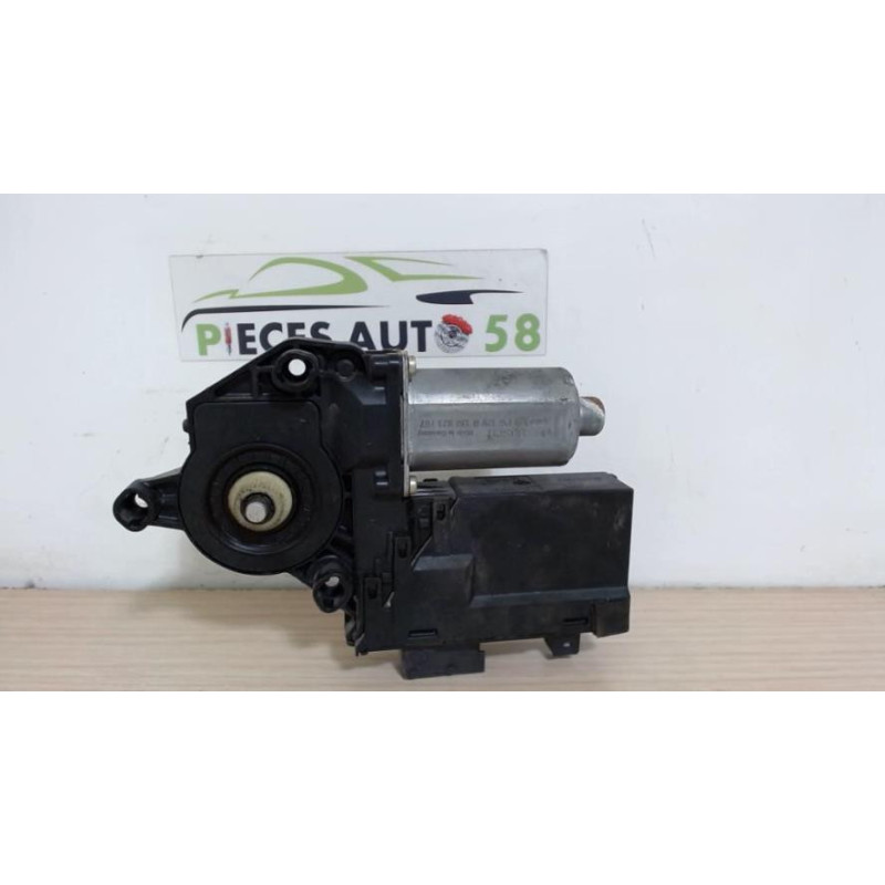 Moteur leve vitre avant gauche PEUGEOT 307 PHASE 1 d’occasion