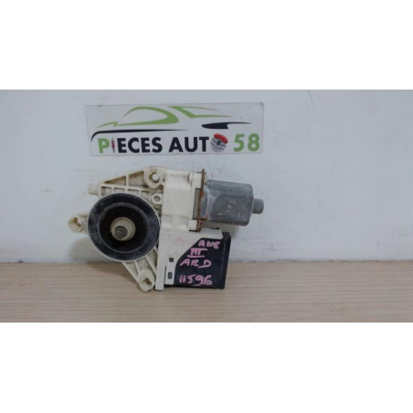 Moteur leve vitre arriere droit RENAULT MEGANE 3 PHASE 1 BREAK d’occasion