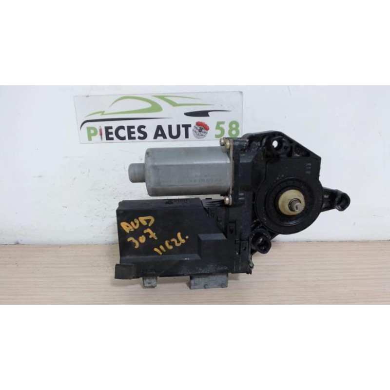 Moteur leve vitre avant droit PEUGEOT 307 PHASE 1 d’occasion