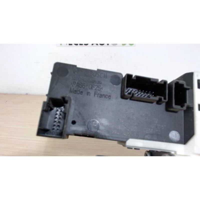 Moteur leve vitre avant gauche PEUGEOT 407 PHASE 1 d’occasion