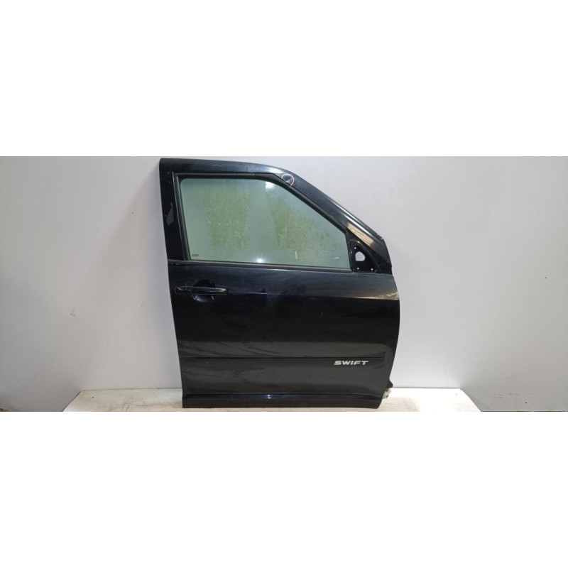 Porte avant droit SUZUKI SWIFT 3 d’occasion