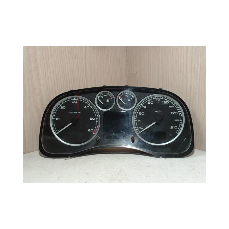 Compteur PEUGEOT 307 PHASE 1 BREAK d’occasion
