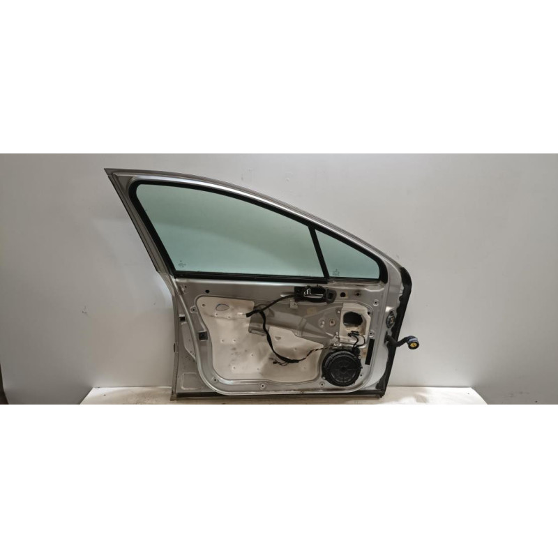Porte avant gauche PEUGEOT 407 PHASE 1 BREAK d’occasion