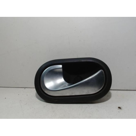 Poignee interieur avant gauche RENAULT MEGANE 2 PHASE 1 d’occasion