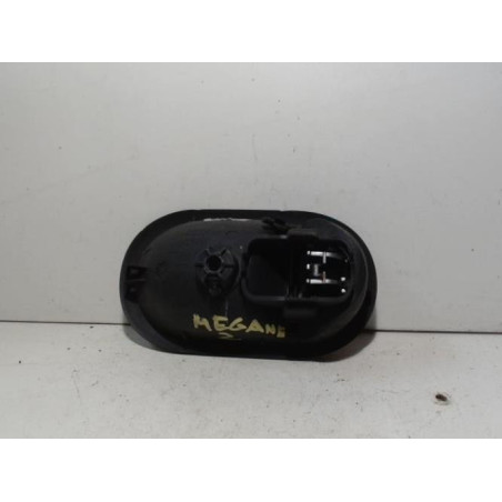 Poignee interieur avant gauche RENAULT MEGANE 2 PHASE 1 d’occasion